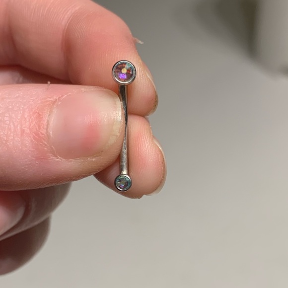 Flat surface barbell w/ flat bottom threaded gems - Picture 3 of 7